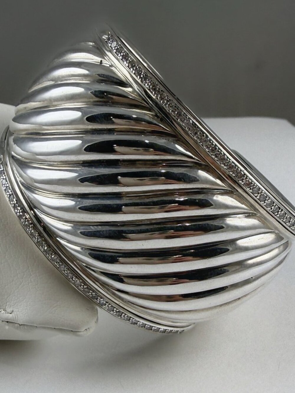 DAVID YURMAN WIDE DIAMOND THOROUGHBRED CUFF BRACELET